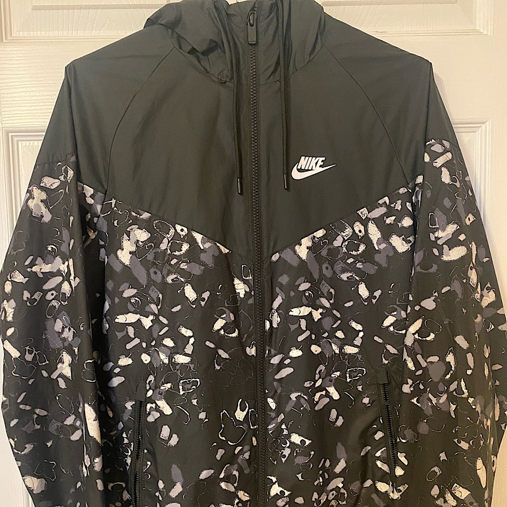 Nike windbreaker